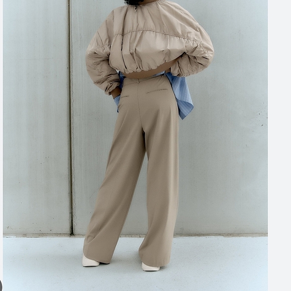 Zara Pleated Pants Wide Leg - Picture 2 of 7